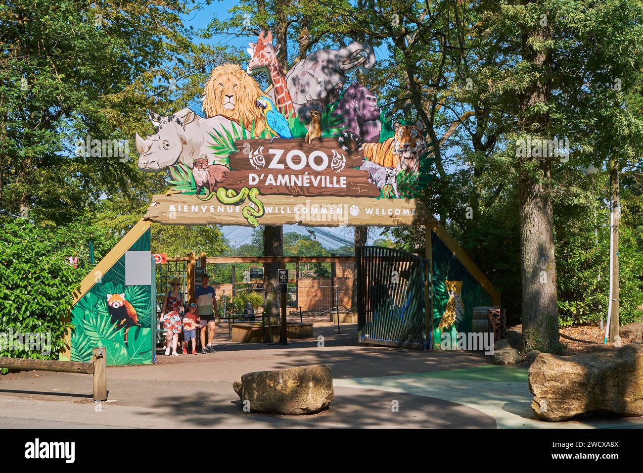 Francia, Mosella, Amneville, la Cité des Loisirs, ingresso al parco zoologico Foto Stock