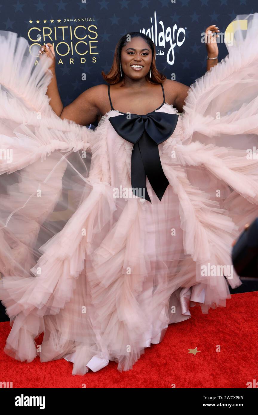 Danielle Brooks bei der Verleihung der 29. Critics Choice Awards im Barker Hangar. Santa Monica, 14.01.2024 Foto Stock