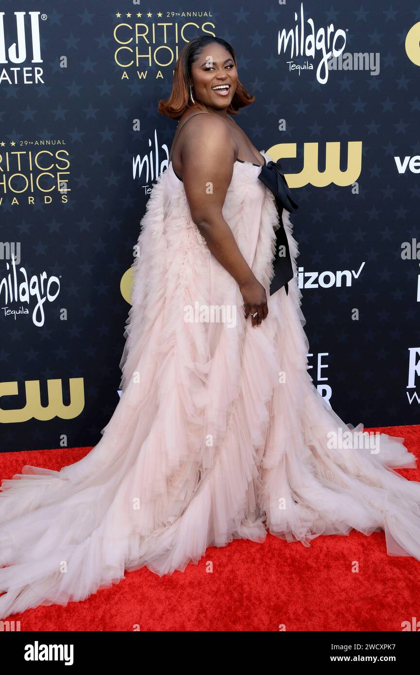 Danielle Brooks bei der Verleihung der 29. Critics Choice Awards im Barker Hangar. Santa Monica, 14.01.2024 Foto Stock