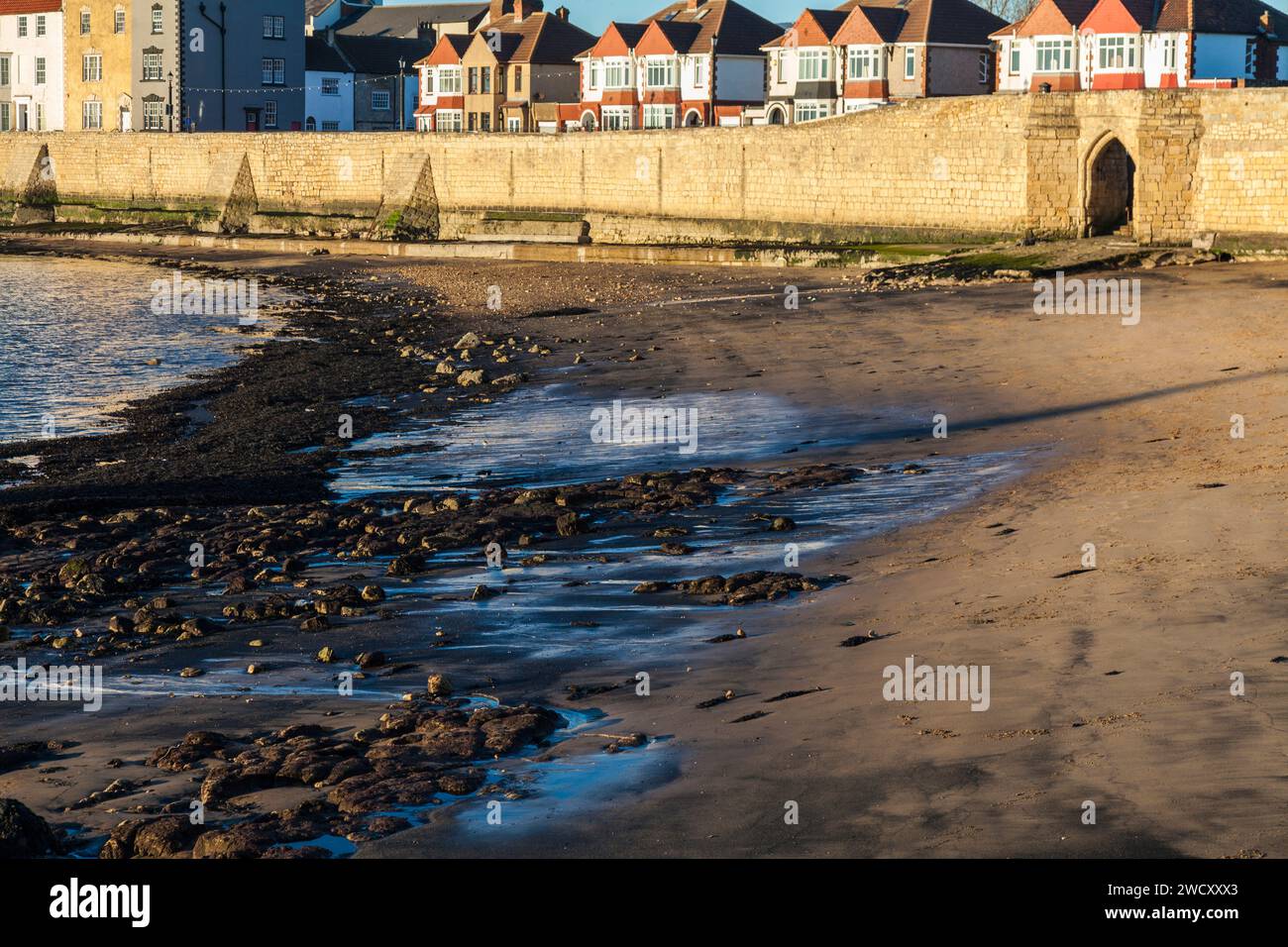 La zona della spiaggia a Hartlepool Headland,l'Inghilterra,UK mostra Sandwell Gate leading sulla spiaggia Foto Stock