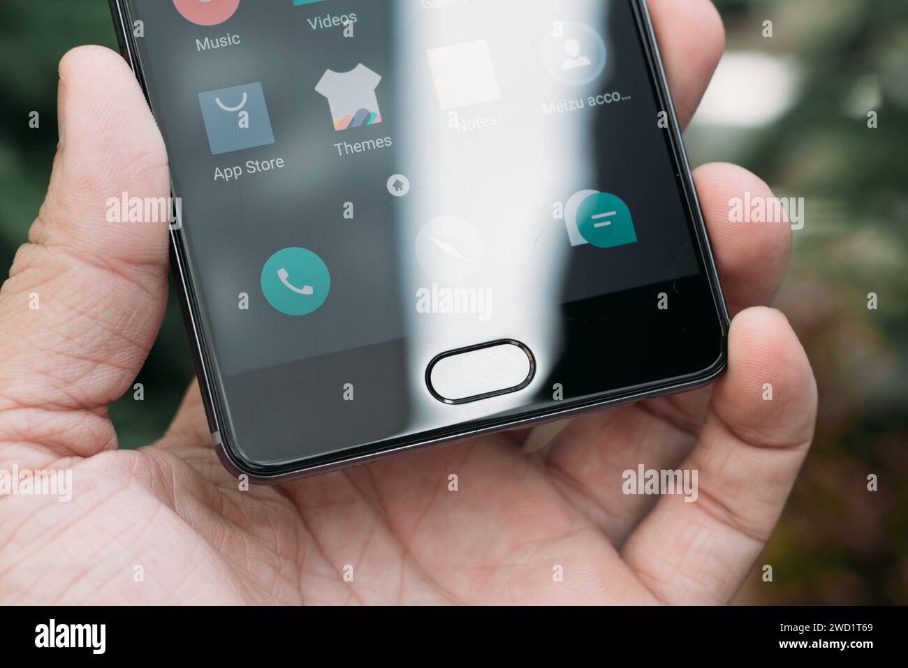 HCMC, VN - gennaio 2024. Smartphone Meizu Pro 7 Plus Foto Stock