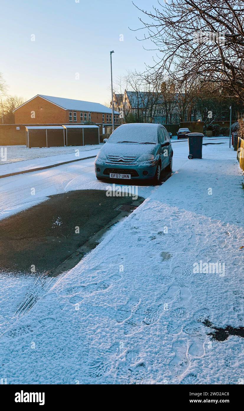 Foto scattata con il permesso del sito di social media X, precedentemente Twitter, pubblicata da Mebin K Jose di Arrowe Park, Wirral nella neve . Il Regno Unito rimarrà in una situazione di freddo fino al fine settimana, con temperature di congelamento destinate a precipitare ulteriormente in gran parte del paese. Data di emissione: Giovedì 18 gennaio 2024. Foto Stock