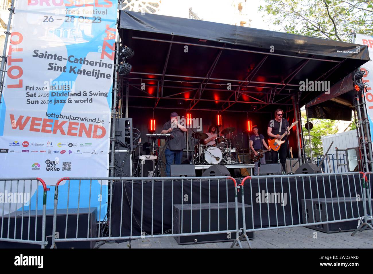 Quartetto blues trance belga/olandese 44 Rave si esibisce sul palco di Place Ste-Catherine al Brussels Jazz Festival, maggio 2023 Foto Stock