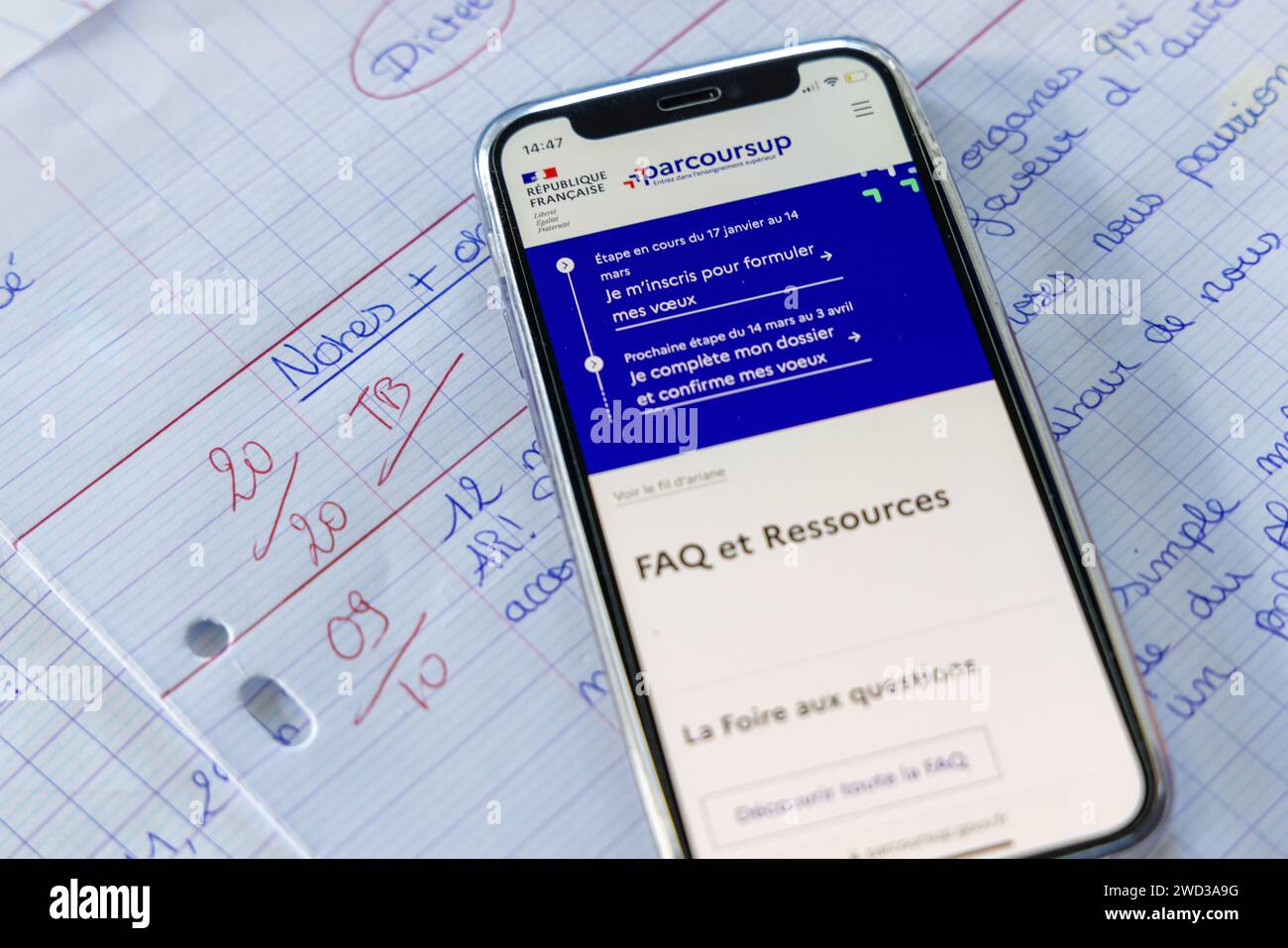 Parigi, Francia - 18 gennaio 2024 : Parcoursup è la piattaforma nazionale per l'ammissione ai corsi del primo anno del primo ciclo di istruzione superiore a fra Foto Stock