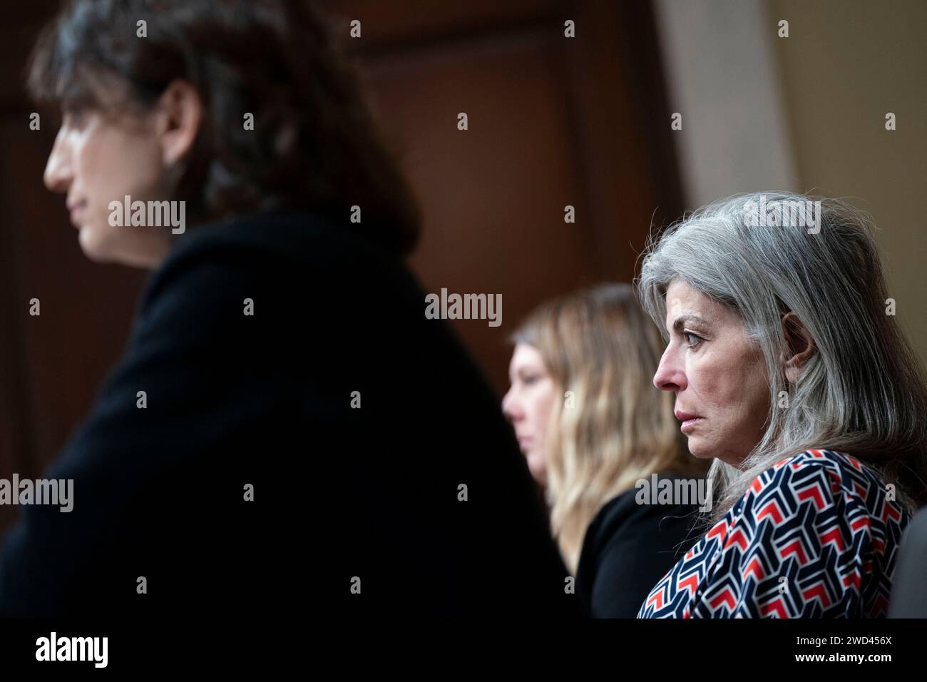 Washington, Stati Uniti. 18 gennaio 2024. Josephine Dunn guarda durante un'audizione della House Committee on Homeland Security sul confine meridionale al Campidoglio degli Stati Uniti a Washington, DC, giovedì 18 gennaio 2024. La figlia di Dunn, Ashley Dunn, morì nel 2021 dopo aver ingerito fentanyl, che credeva fosse ossicodone. Foto di Bonnie Cash/UPI credito: UPI/Alamy Live News Foto Stock