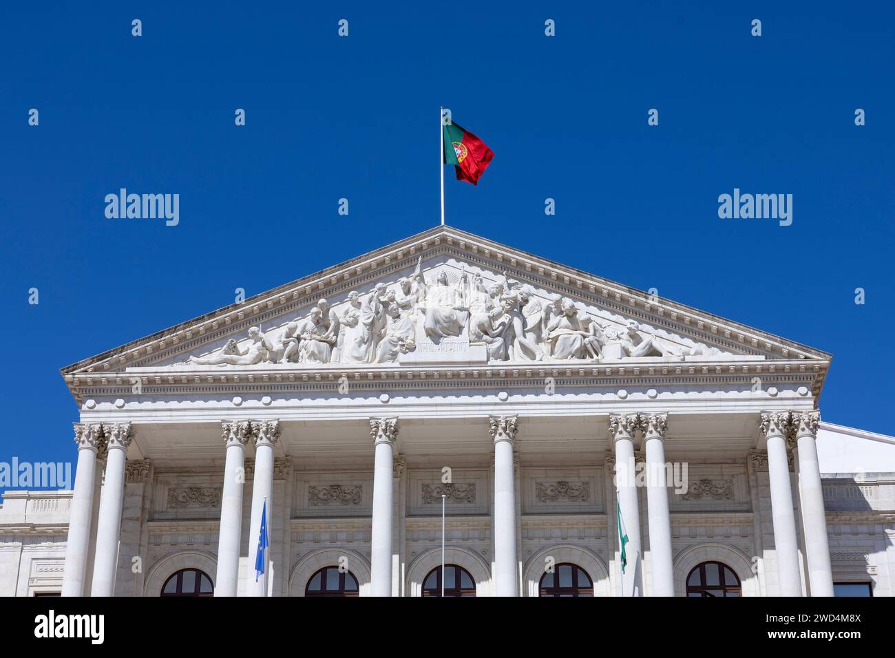 Facciata del Palazzo di Sao Bento (Palacio de Sao Bento), edificio del Parlamento portoghese (Parlamento de Portugal). Foto Stock