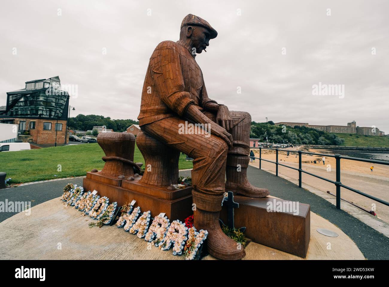North Shields, Regno Unito: Augist 3rd, 2023 Fiddler's Green sculpture di Ray Lonsdale . Foto di alta qualità Foto Stock