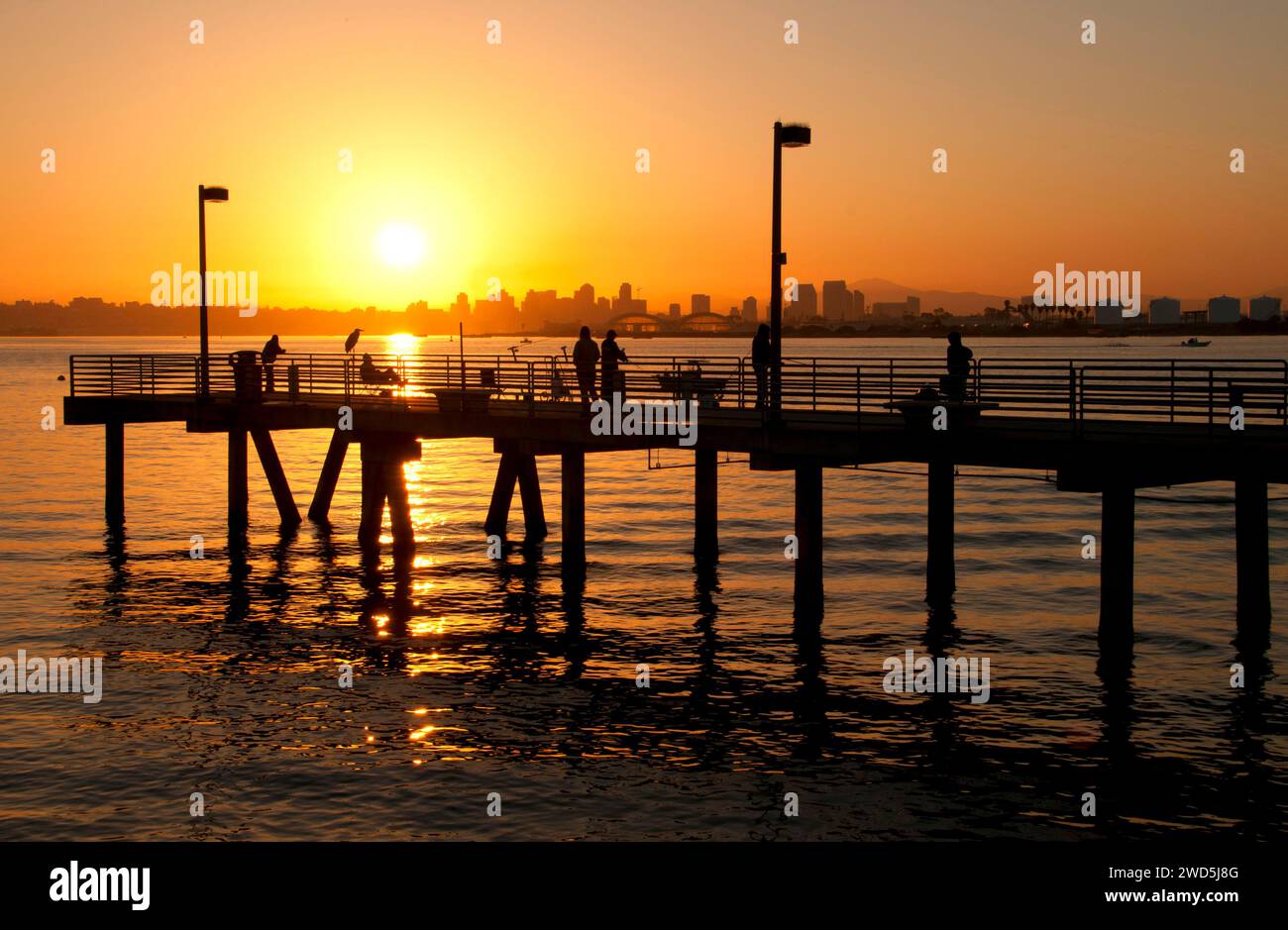 La pesca del molo, Shelter Island, San Diego, California Foto Stock