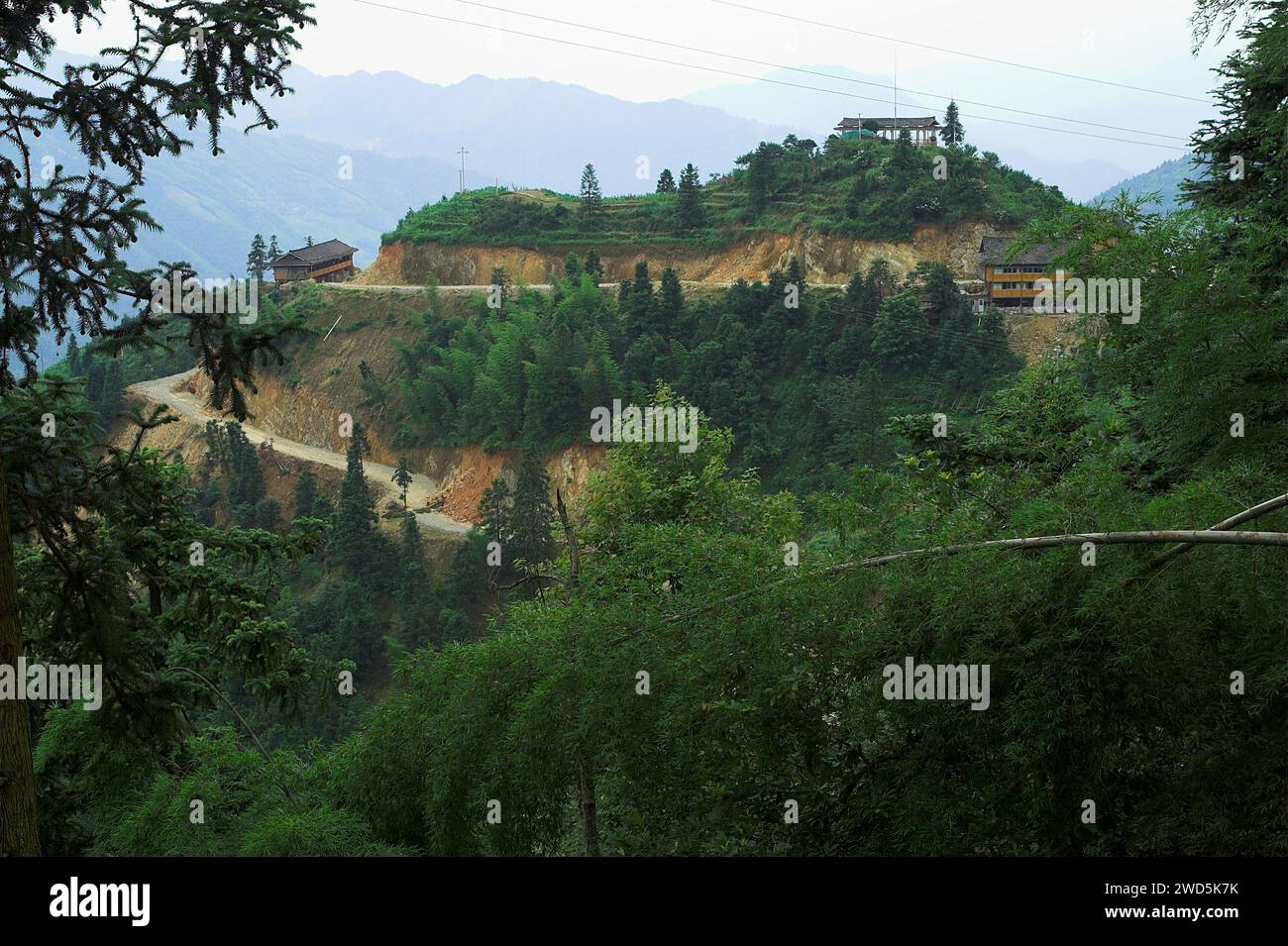 龙胜镇 (龙胜县) 中國 Longsheng, Dazhai Longji Ping'an Zhuang, Cina; paesaggio tipico nella provincia montana cinese; Typische Landschaft a Chinas Bergprovinz Foto Stock