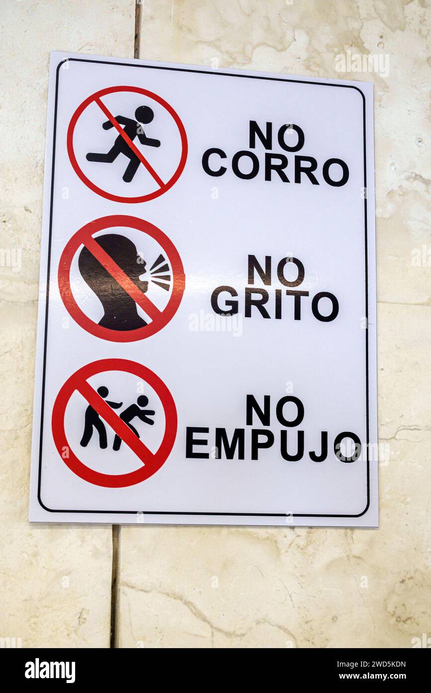 Merida Mexico, centro storico centrale, cartello "no running spitting push", cartelli informativi, promozione pubblicità promozionale, Mexic Foto Stock