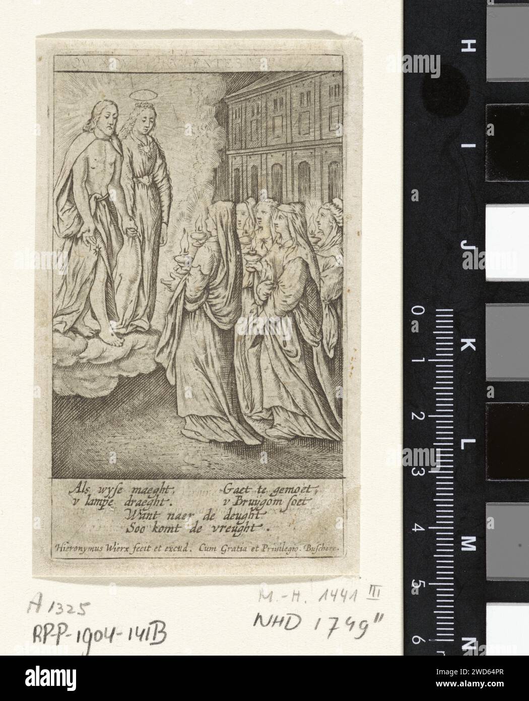 Le cinque vergini sagge, Hieronymus Wierix, 1563 - prima del 1619 stampano Cristo e Maria appaiono sulle cinque vergini sagge. Tutte le vergini hanno la loro lampada a olio in mano. A margine una poesia di sei righe, in tre colonne, in olandese. Incisione su carta di Anversa rappresentazione di vergini saggi. Cristo adulto con Mary Foto Stock