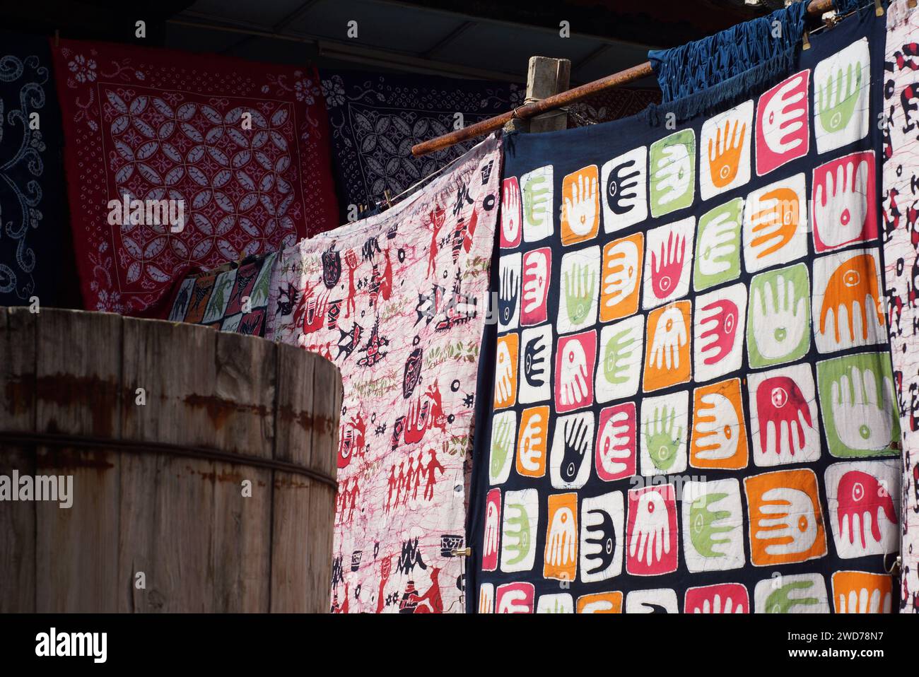 Fabbrica di tintura nella zona di Shuhe. una delle culture tradizionali dello yunnan Foto Stock
