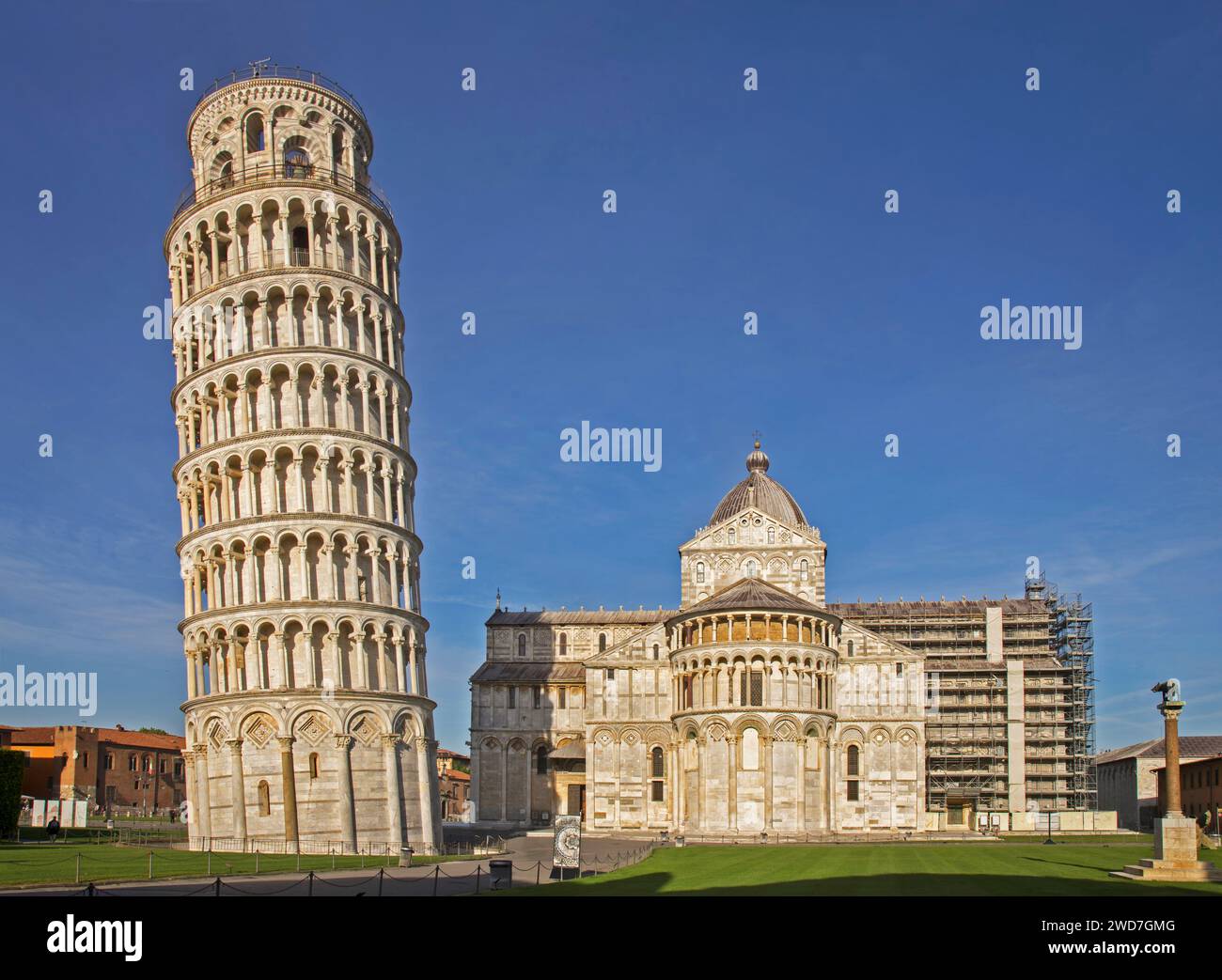 Torre Pendente - Campanile del Duomo di Pisa e Cattedrale di Pisa a Pisa. Italia Foto Stock