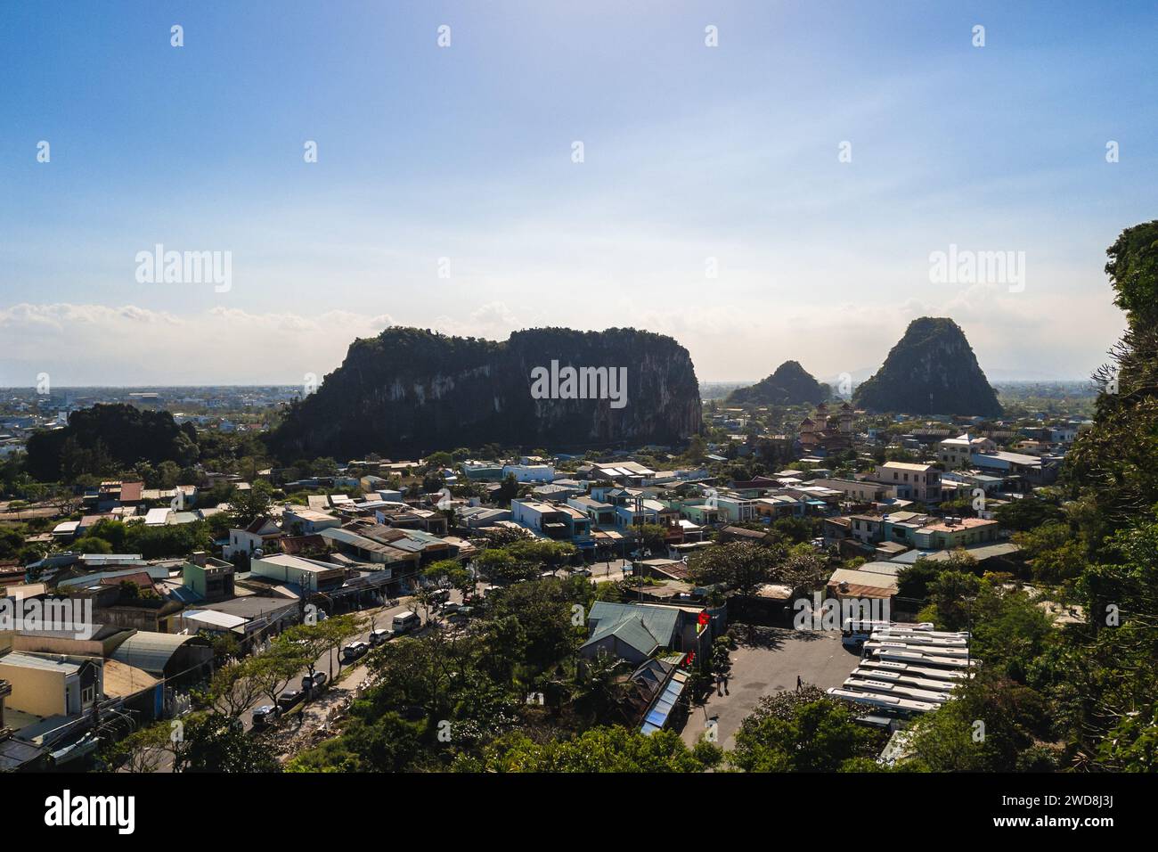 Scenario di montagne di marmo, le montagne dei cinque elementi, a sud di da Nang, Vietnam Foto Stock