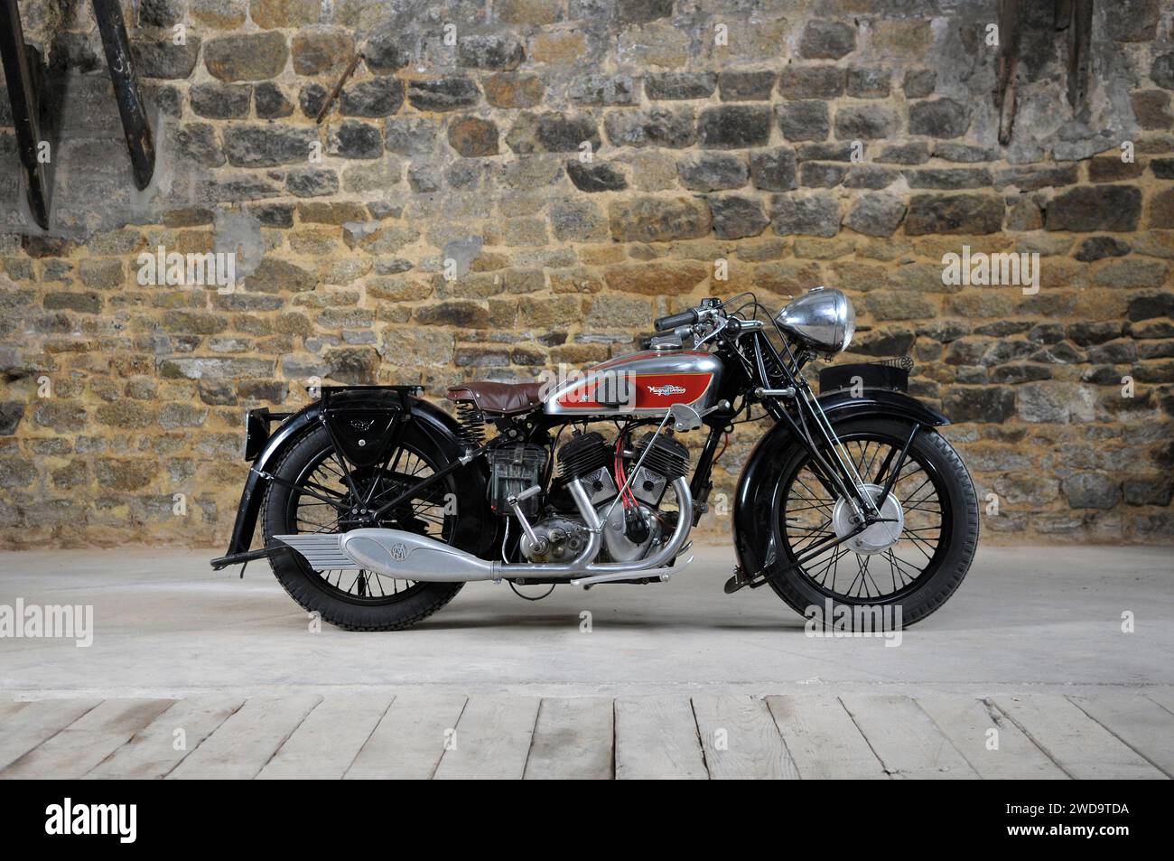 1935 Magnat Debon 750cc V Twin classica moto francese Foto Stock