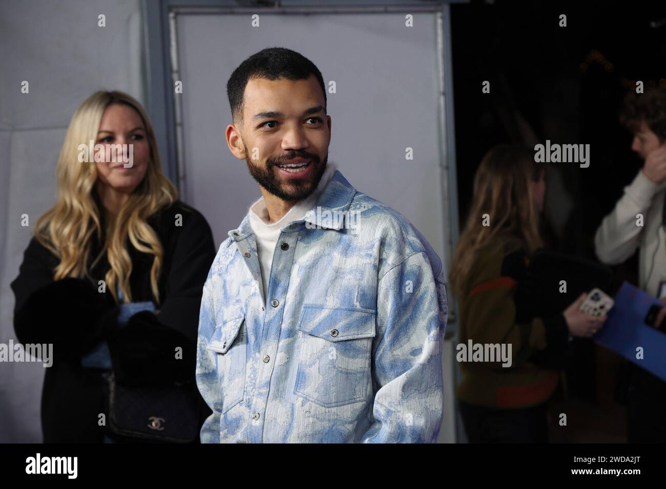 Utah. 18 gennaio 2024. Justice Smith Film Festival Premiere Screening for i SAW THE TV GLOW Premiere al Sundance Film Festival Library Center Theatre 2024, Park City, Utah, 18 gennaio 2024. Crediti: JA/Everett Collection/Alamy Live News Foto Stock