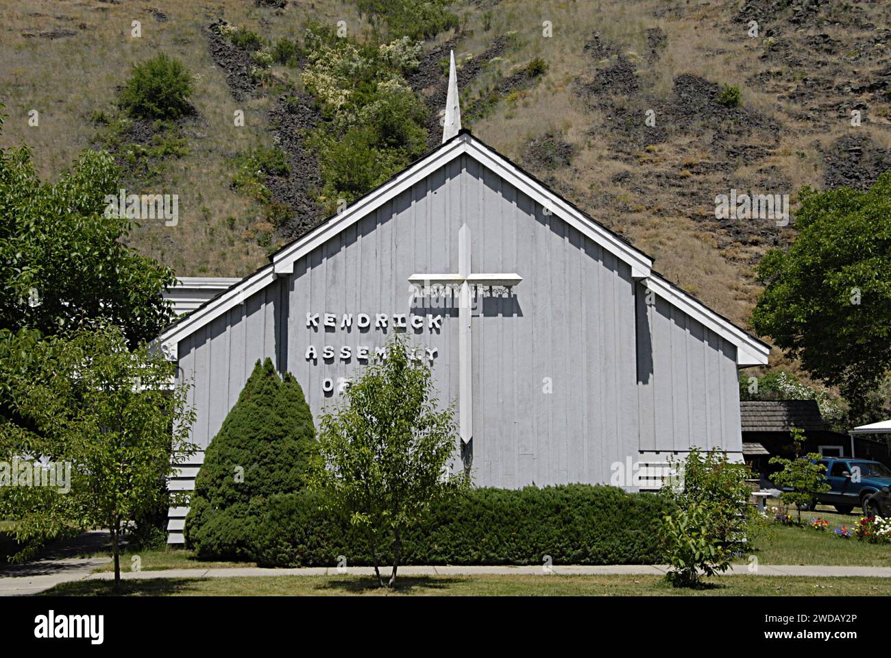 KENDRICK/IDAHO /USA- vita quotidiana e stile di vita nella città di Kendrick, con la chiesa di vita dei sovrani e la posta del servizio postale office Cafe, ristorante e liquire store e Kendrick Centennial 1890-1990 un anno di vita e ora Kendrick One Hundrad e. città regnante di quattordici anni sull'autostrada 3 dello stato dell'Idaho, storica città regnante 08 giugno 2014 (foto di Francis Dean/Deanpictures) Foto Stock