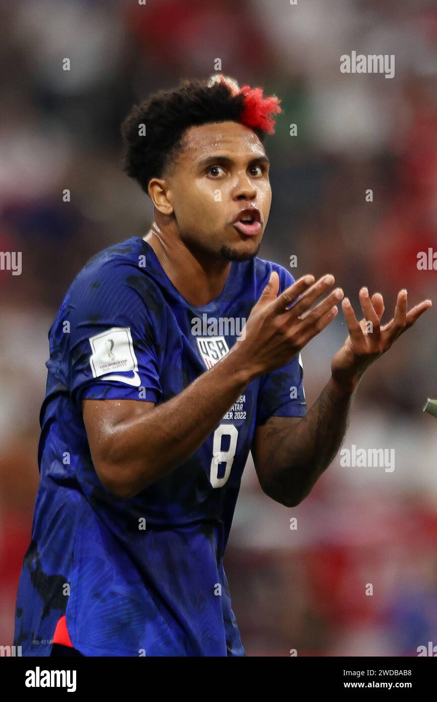 Weston McKennie degli Stati Uniti è stato visto in azione durante la finale della Coppa del mondo FIFA Qatar 2022 tra Inghilterra e Stati Uniti allo stadio al Bayt. Foto Stock