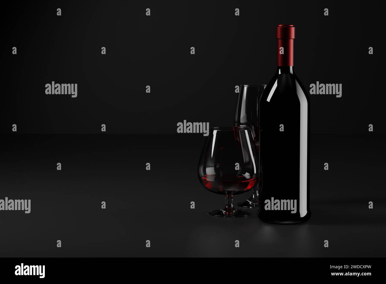 Bottiglia e bicchiere di vino rosso su fondo solido Foto Stock