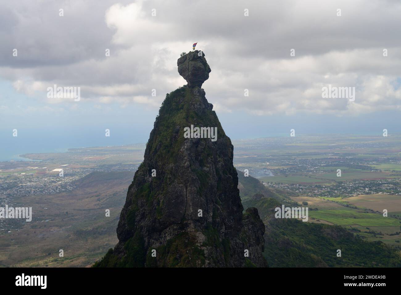Pieter entrambe le vette della montagna a forma di testa a Mauritius da una vista aerea Foto Stock