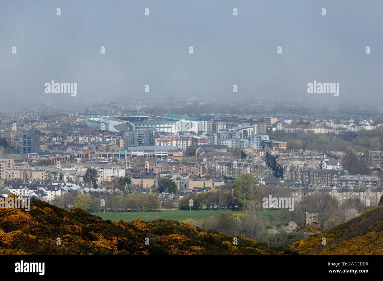 Edimburgo, Scozia, Regno Unito. 19 aprile 2023. REGNO UNITO. Hibernian FC, Easter Road Stadium, tratto da Calton Hill, Edimburgo. Foto Stock