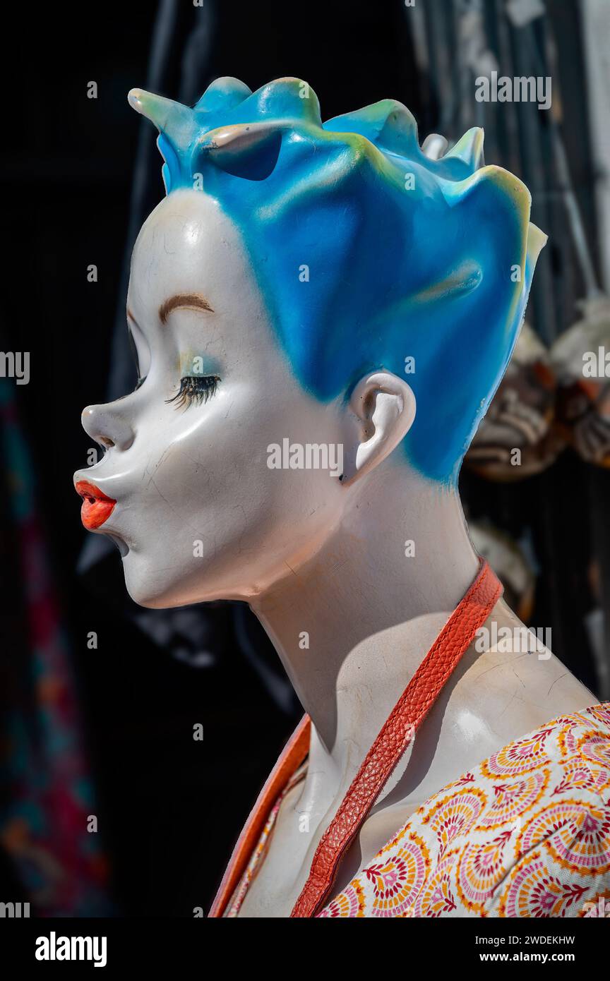 Testa di manichino nel negozio di abbigliamento. Foto Stock
