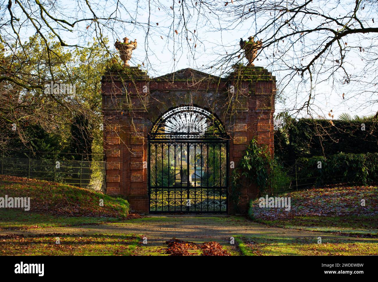 Ingresso ornamentale a Sandringham Royal Estate, Norfolk, Inghilterra Foto Stock