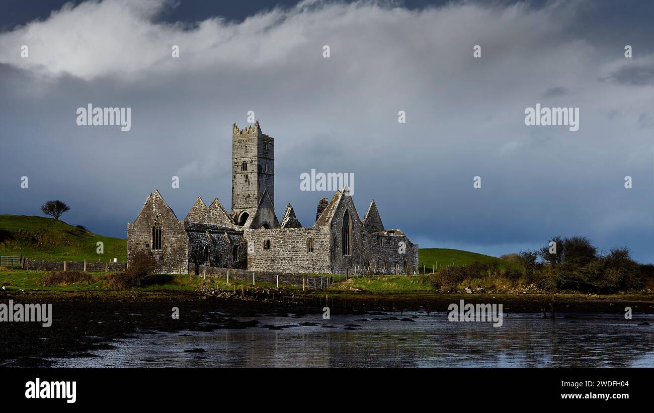 La rovina di Rosserk Friary, Contea di Mayo, Irlanda Foto Stock