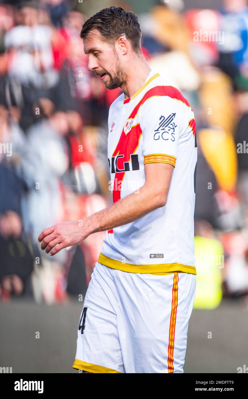 Madrid, Spagna. 20 gennaio 2024. Florian Lejeune di Rayo Vallecano ha visto abbandonare il campo alla fine della partita di calcio la Liga EA Sports 2023/24 tra Rayo Vallecano e Las Palmas all'Estadio Vallecas. Punteggio finale; Rayo Vallecano 0 : 2 Las Palmas. Credito: SOPA Images Limited/Alamy Live News Foto Stock