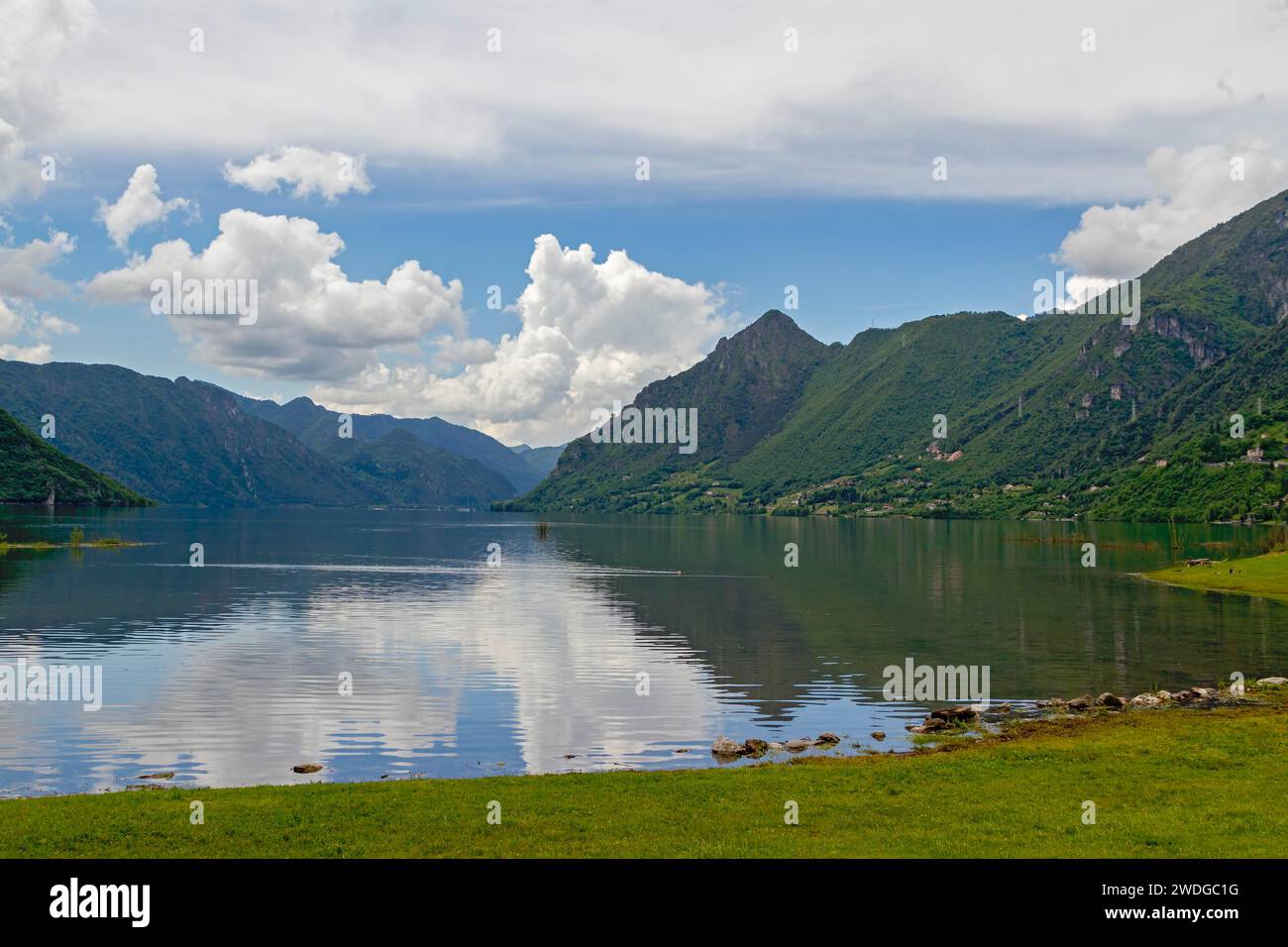 Lago di Ledro, Lago di Ledro, Lago di montagna, Lago di Garda, Trentino, Italia Foto Stock