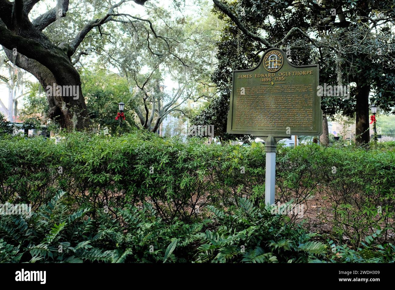 Insegna al James Edward Oglethorpe Memorial in Chippewa Square, Savannah, Georgia, in onore del fondatore della città (1733) e della provincia della Georgia. Foto Stock