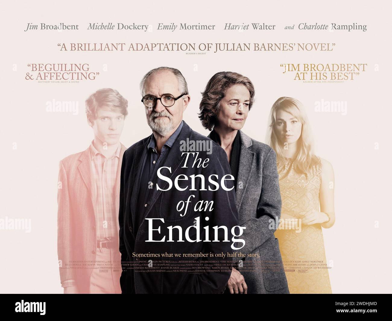 DATA DI RILASCIO: 10 marzo 2017. TITOLO: Il senso di un finale. STUDIO: BBC Film. DIRETTORE: Ritesh Batra. TRAMA: Un uomo viene perseguitato dal suo passato e viene presentato con un'eredità misteriosa che lo porta a ripensare alla sua situazione attuale nella vita. PROTAGONISTI: Jim Broadbent, Charlotte Rampling, Harriet Walter. (Immagine di credito: © BBC Film/Entertainment Pictures/ZUMAPRESS.com) SOLO USO EDITORIALE! Non per USO commerciale! Foto Stock