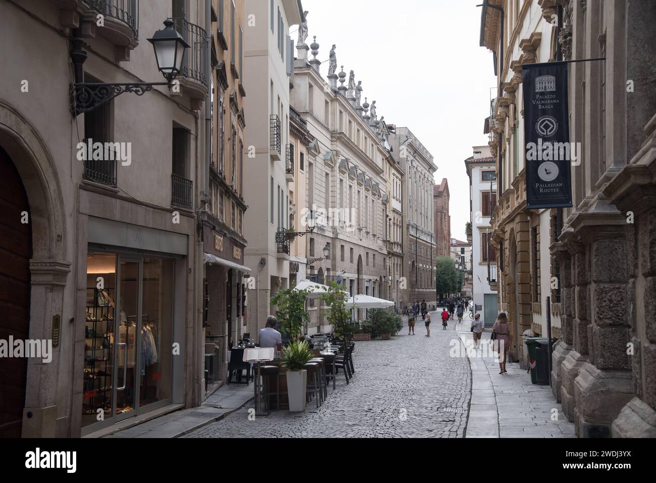 Corso Andrea Palladio nel centro storico di Vicenza, provincia di Vicenza, Veneto, Italia© Wojciech Strozyk / Alamy Stock Photo **** didascalia locale *** Foto Stock