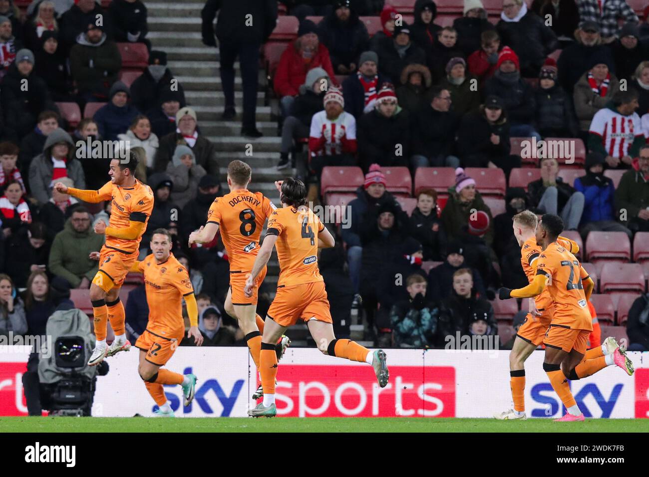 Fabio Carvalho di Hull City festeggia dopo aver segnato un gol per arrivare a 0-1 - Sunderland contro Hull City, Sky Bet Championship, Stadium of Light, Sunderland, Regno Unito - 19 gennaio 2024 solo per uso editoriale - si applicano restrizioni DataCo Foto Stock