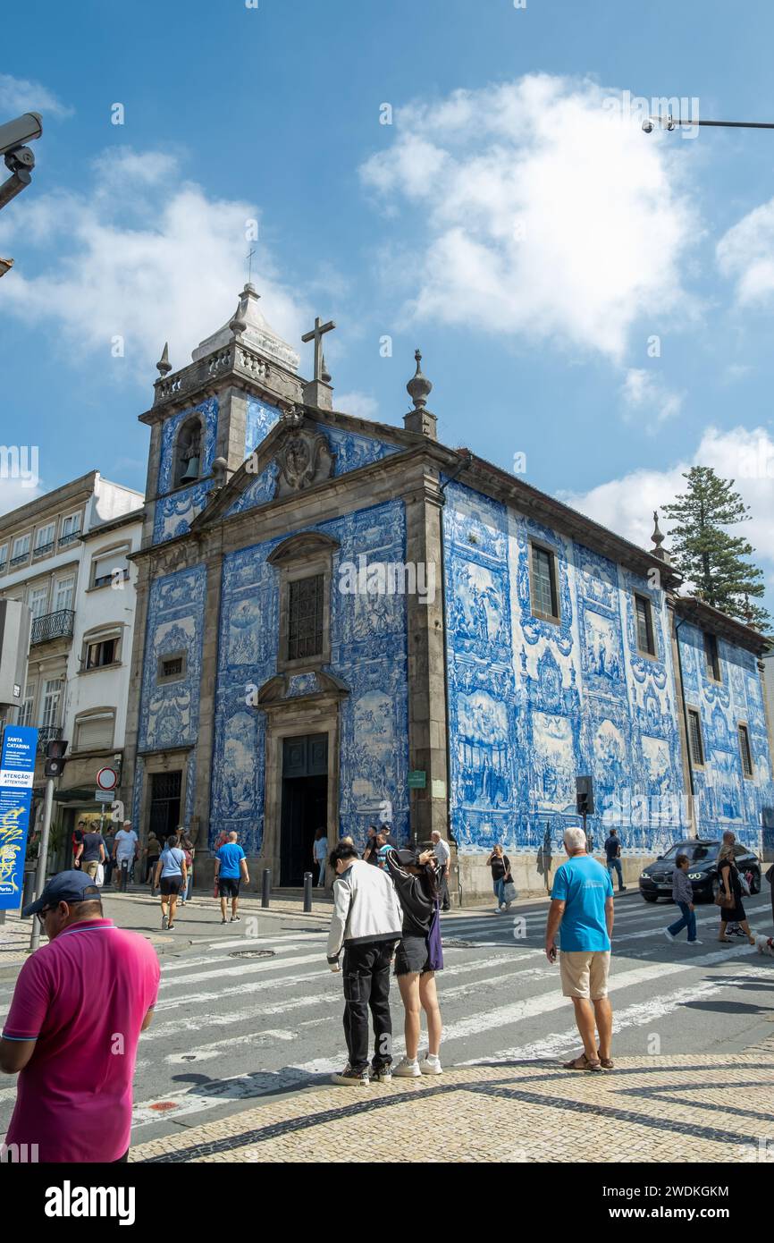 Porto, Portogallo - 12 settembre 2023. Capela das Almas, Santa Catarina. Foto Stock