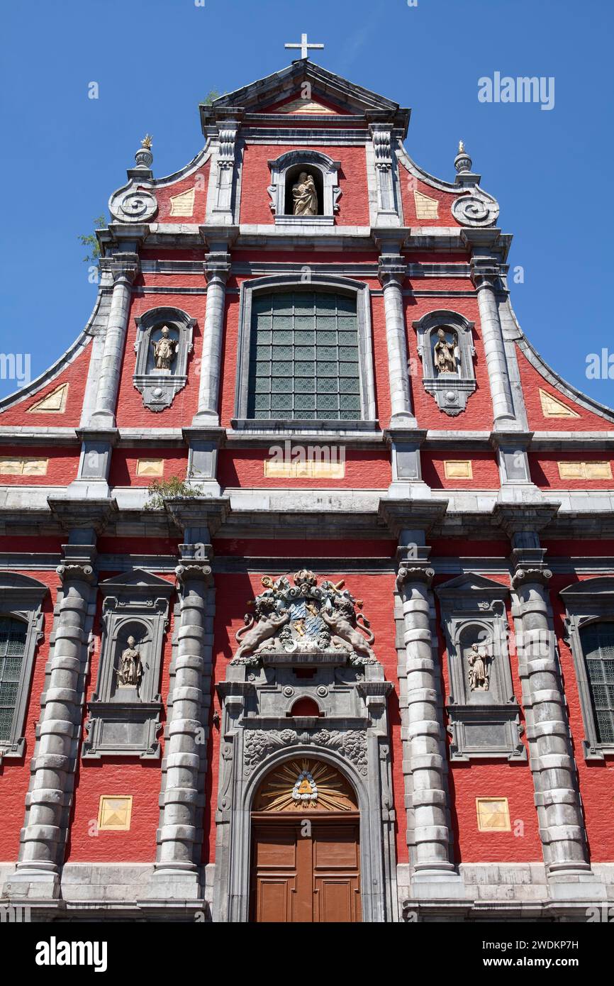 Stemma dell'Arcivescovo Massimiliano Enrico di Baviera, portale della Chiesa di Saint Gerard, Notre-Dame-de-l'Immaculée-Conception, Liegi, Belgio, UE Foto Stock