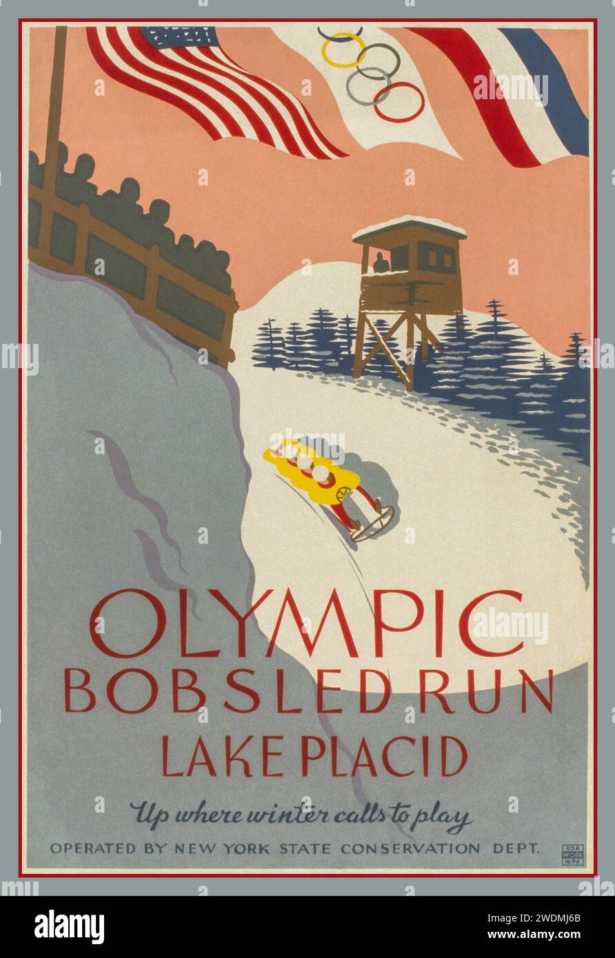 Il BOBSLED OLIMPICO del 1932 LAKE PLACID, ufficialmente conosciuto come i III Giochi olimpici invernali e comunemente noto come Lake Placid 1932, è stato un evento multisportivo invernale che si è tenuto negli Stati Uniti a Lake Placid, New York, Stati Uniti. Le partite sono state aperte il 4 febbraio e chiuse il 13 febbraio. "Pista da Bob olimpica, lago Placid su dove l'inverno chiama a giocare." Poster che promuove gli sport invernali olimpici, mostrando quattro uomini in Bob su pista con la bandiera olimpica e degli Stati Uniti dietro. 1932 Foto Stock