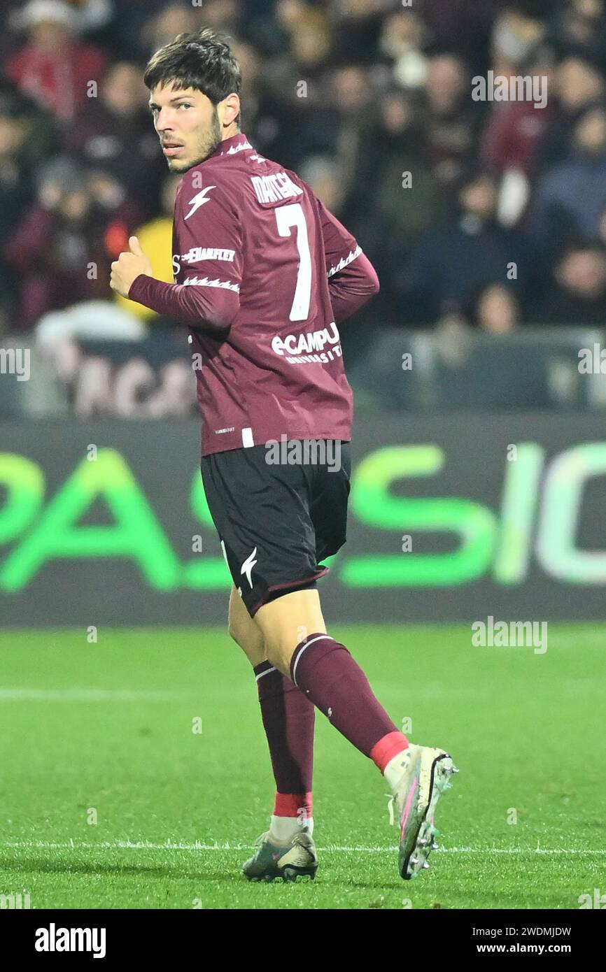 Salerno,Italia,21,gennaio,2024 Agustin Martegani di US Salernitana 1919 festeggia dopo aver segnato un gol durante il Macth di serie A tra US Salernitana 1919 e Genoa CFC Credit:Agostino Gemito/ Alamy Live News Foto Stock