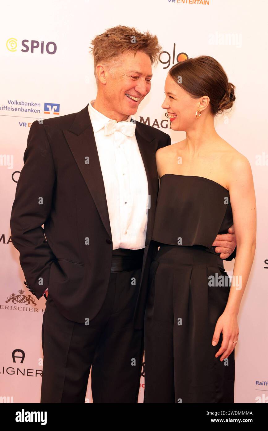 Deutscher Filmball 2024 Paula Beer und Tobias Moretti beim deutschen Filmball 2024 am 20.01.2024 im Hotel Bayerischer Hof a München. Bayern, Deutschland. *** German Film Ball 2024 Paula Beer e Tobias Moretti al German Film Ball 2024 il 20 01 2024 all'Hotel Bayerischer Hof di Monaco di Baviera, Germania Foto Stock