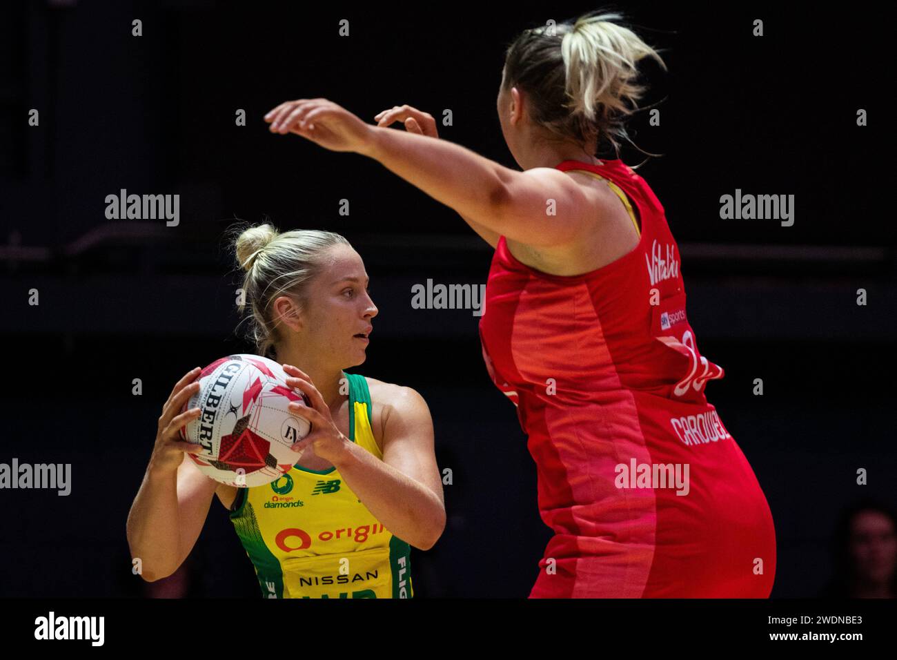 Londra, Regno Unito. 21 gennaio 2024. Jamie-Lee Price (WD, C Australia) in azione durante la partita della Vitality Netball Nations Cup tra Vitality Roses (Inghilterra) e Diamonds (Australia) a Londra, Inghilterra. (Pedro Porru/SPP) credito: SPP Sport Press Photo. /Alamy Live News Foto Stock