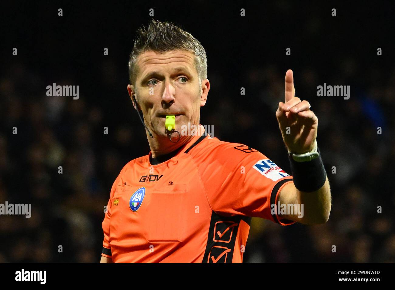 Salerno, Italia. 21 gennaio 2024. L'arbitro Daniele Orsato durante la partita di serie A TIM tra US Salernitana e Genoa CFC allo Stadio Arechi di Salerno, Italia, il 21 gennaio 2024. Crediti: Nicola Ianuale/Alamy Live News Foto Stock