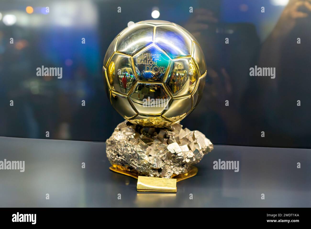 Ballon d'Or. Palla d'oro. Premio per il miglior giocatore di calcio durante una stagione. Premio. Parigi. FRANCIA. 28 OTTOBRE 2024. UEFA. Il meglio. Mondo. Vinicius Junior. Foto Stock