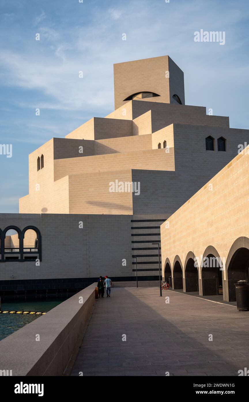 Una vista suggestiva del Museo d'Arte Islamica di Doha Foto Stock