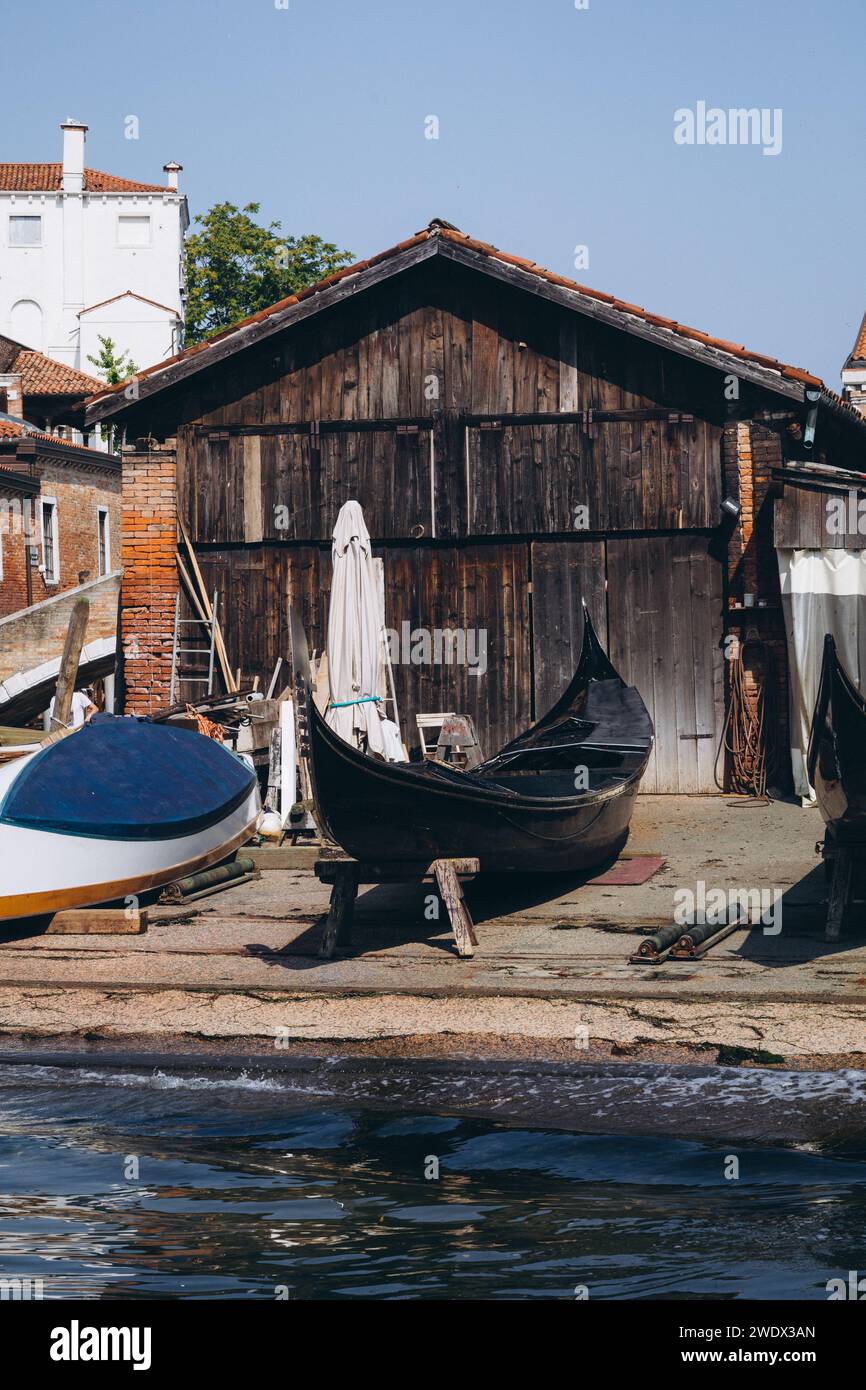 Stazione di riparazione gondola a Venezia. Foto di alta qualità Foto Stock