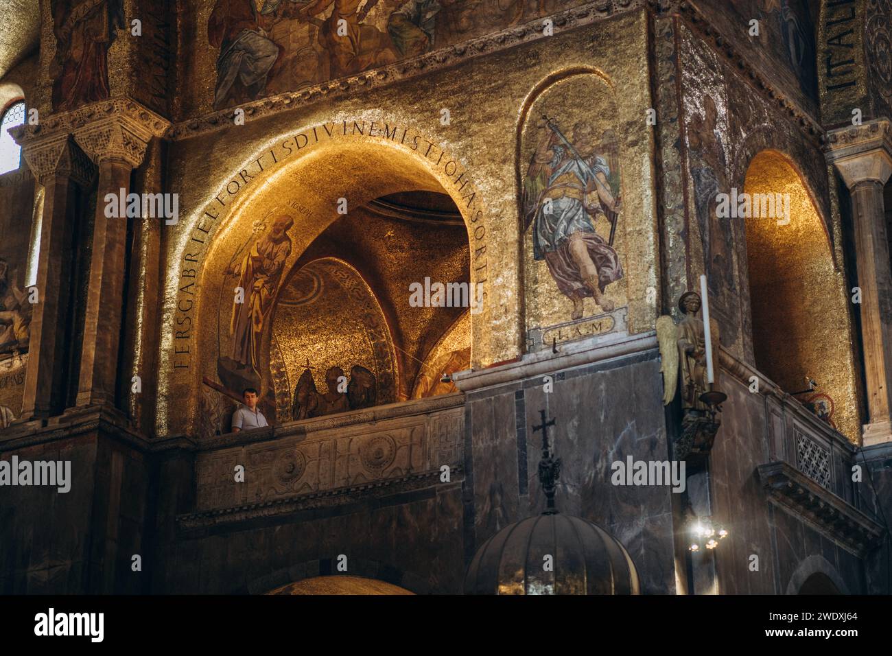 Cupola a mosaico della chiesa di San Cattedrale di Mark. Foto di alta qualità Foto Stock