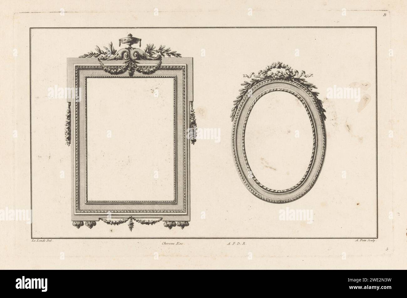 Cornice rettangolare e ovale, Augustin Foin , dopo Richard de Lalonde, 1784 - 1785 stampa a sinistra una cornice rettangolare con ghirlande e un vaso. A destra una cornice ovale con rami, motivi floreali e un nastro. Verso disegno di una faccia. Giornale di Parigi. ornamenti per incisione/incisione a matita  arte (+ cornici) Foto Stock