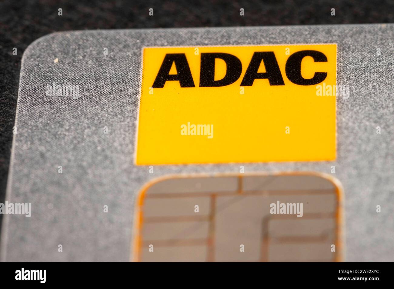 ADAC-Mtgliedskarte. Der Allgemeine Deutsche Automobil-Club e. V., kurz ADAC, ist der größte Verkehrsclub Europas mit Sitz in München. Symbolfoto, Symbolbild *** ADAC Mtgliedskarte The Allgemeine Deutsche Automobil Club e V , o ADAC in breve, è il più grande club di traffico d'Europa, con sede a Monaco foto simbolo, immagine simbolo foto:XB.xSchubertx/xFuturexImagex adac 4101 Foto Stock