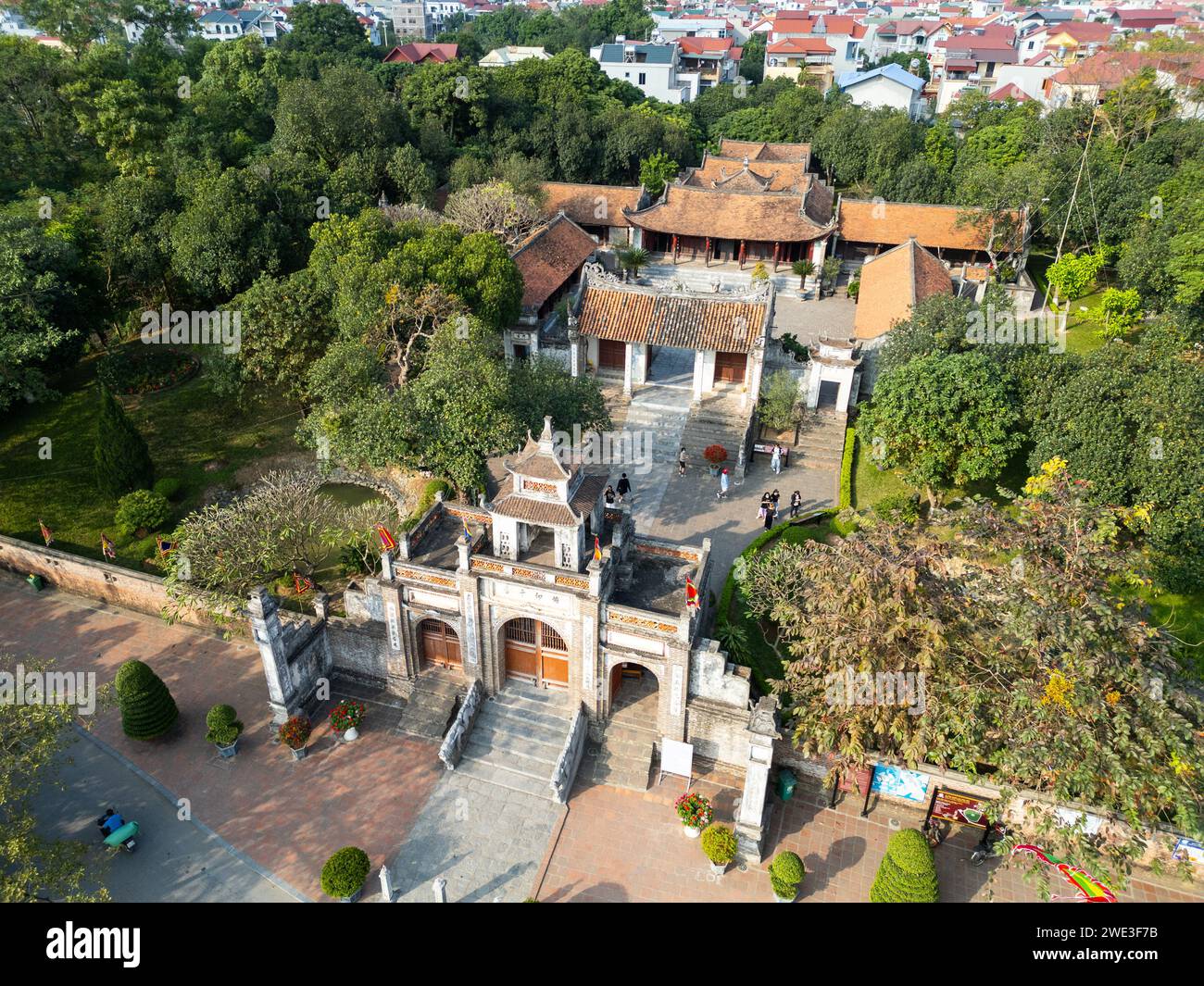 Tempio di Re An Duong Vuong, Co Loa Cittadella o di tích Thành Cổ Loa, Dong Anh, Hanoi, Vietnam Foto Stock