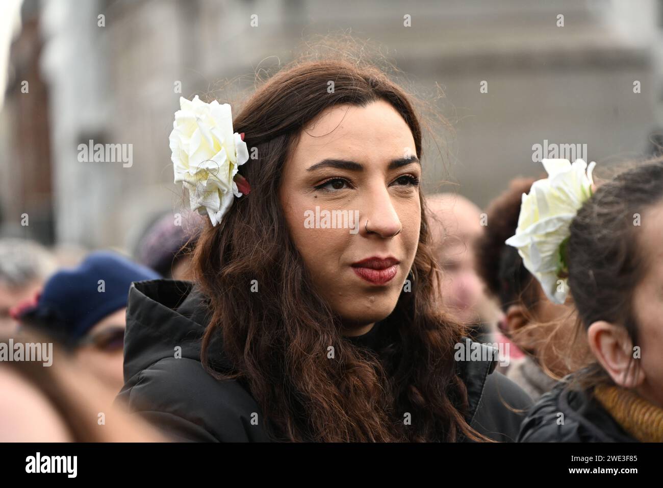 LONDRA, INGHILTERRA - 21 GENNAIO 2023: I religiosi di tutte le fedi si radunano a Trafalgar Square in preparazione della Peace Walk, Londra, Inghilterra chiede un cessate il fuoco tra Gaza e Palestina, la fine della guerra in Ucraina e la fine della guerra fredda contro la Cina. Credito: Vedere li/Picture Capital/Alamy Live News Foto Stock