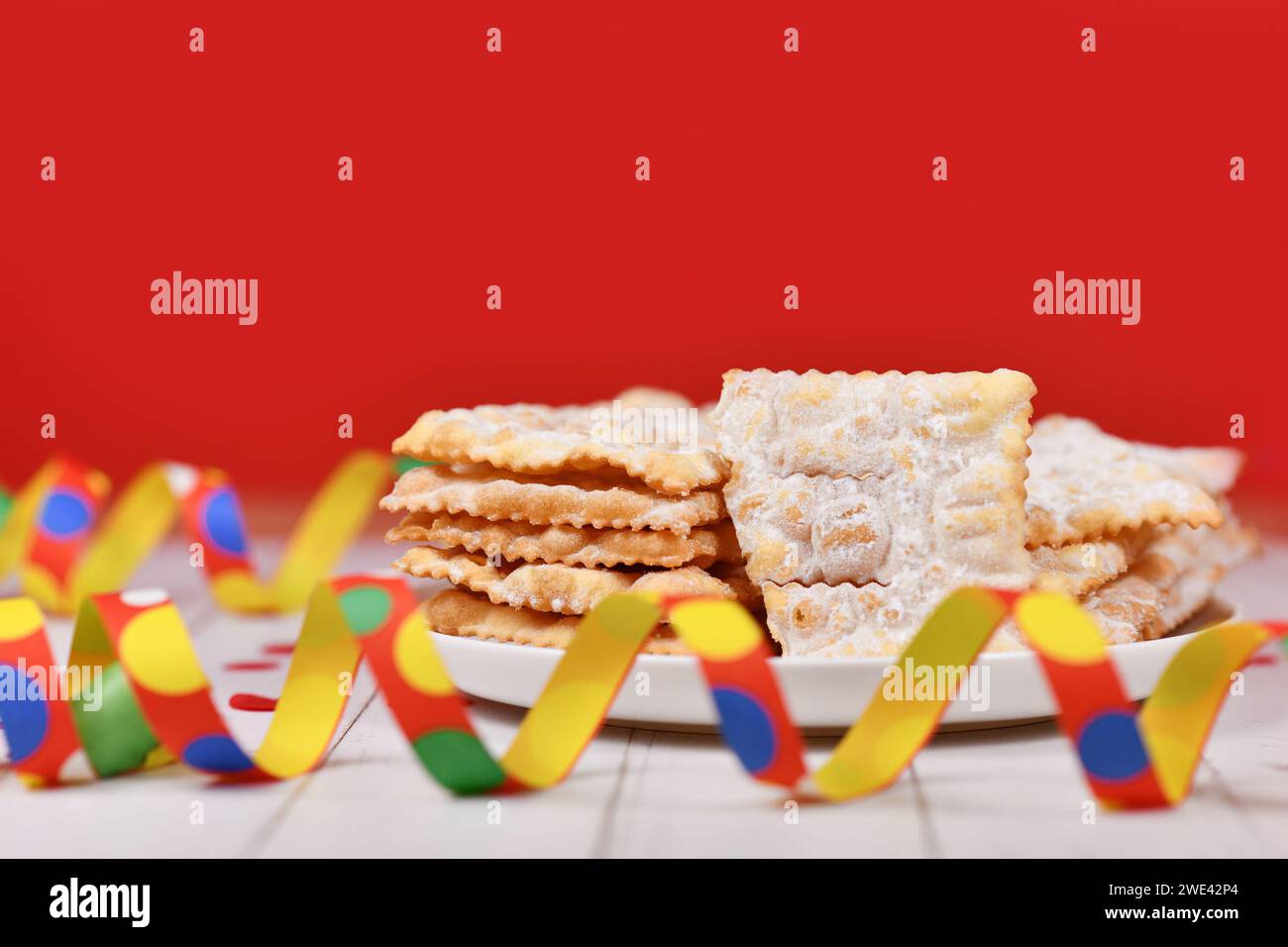 Tradizionale spuntino italiano servito durante la stagione carnevalesca chiamato "Galani", "chiacchiere" o "Crostoli" a seconda della regione. Conosciuto anche come Angel Foto Stock